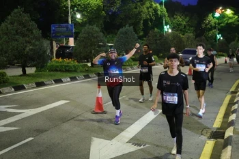 Runner Photo 4245643