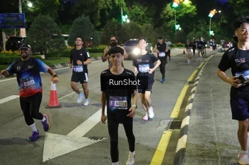 Runner Photo 4245646