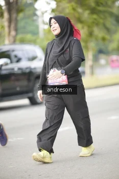 Runner Photo 4245648
