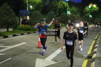 Runner Photo 4245653