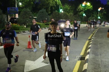 Runner Photo 4245655