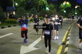 Runner Photo 4245656