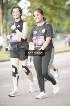 Runner Photo 4245673