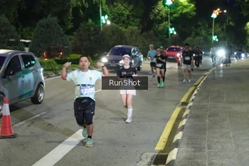 Runner Photo 4245684