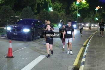 Runner Photo 4245707