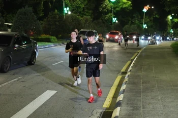 Runner Photo 4245713