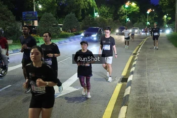 Runner Photo 4245725