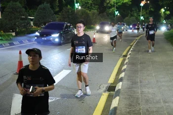 Runner Photo 4245727