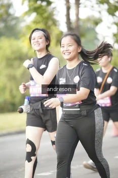 Runner Photo 4245731