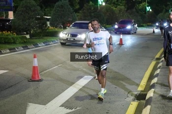 Runner Photo 4245739