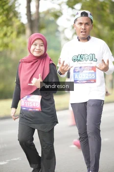 Runner Photo 4245766