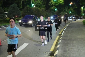 Runner Photo 4245767