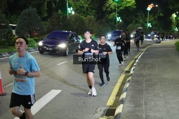 Runner Photo 4245769