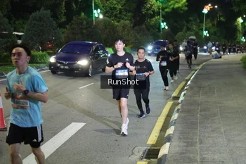 Runner Photo 4245778