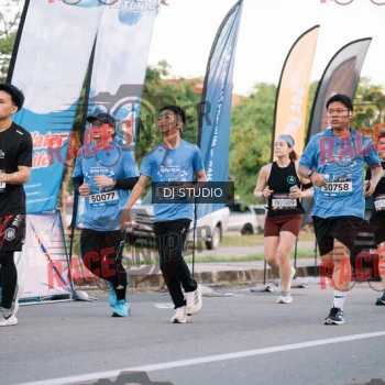 Runner Photo 424578