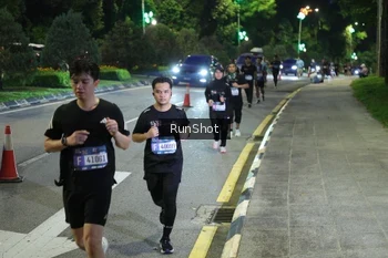 Runner Photo 4245781