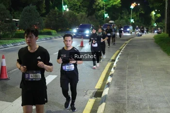 Runner Photo 4245783