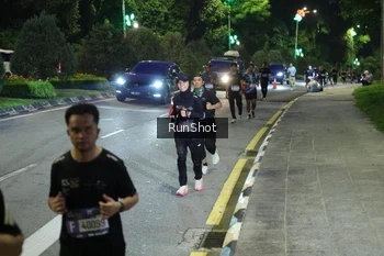 Runner Photo 4245787