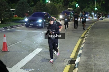 Runner Photo 4245799