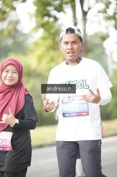 Runner Photo 4245802