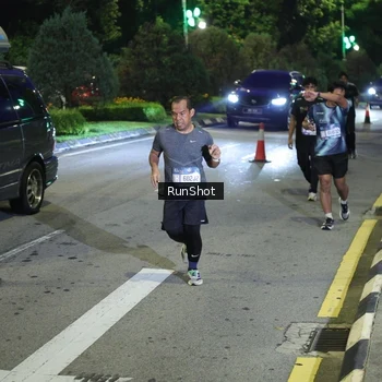 Runner Photo 4245815