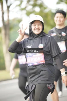 Runner Photo 4245835