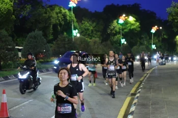Runner Photo 4245889