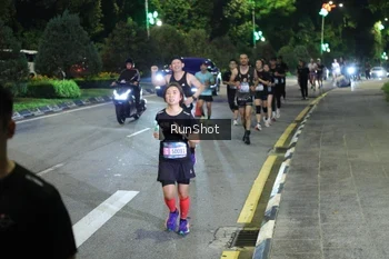 Runner Photo 4245890
