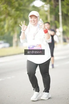 Runner Photo 4245891