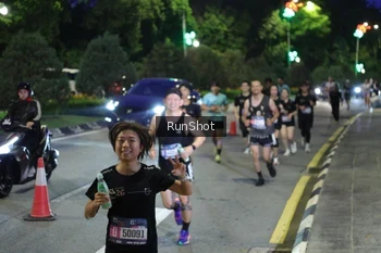 Runner Photo 4245897