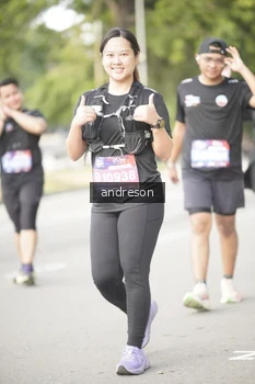 Runner Photo 4245901