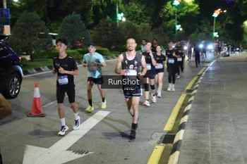 Runner Photo 4245907