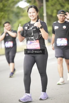 Runner Photo 4245908
