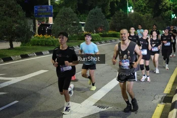 Runner Photo 4245913