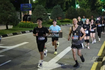 Runner Photo 4245914