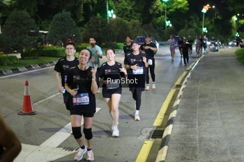 Runner Photo 4245924