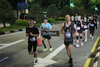 Runner Photo 4245928