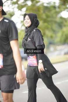 Runner Photo 4245941