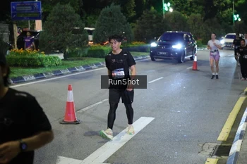 Runner Photo 4245950