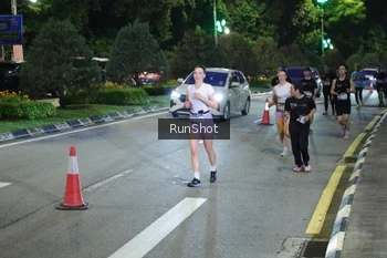 Runner Photo 4245951