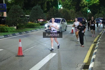 Runner Photo 4245953