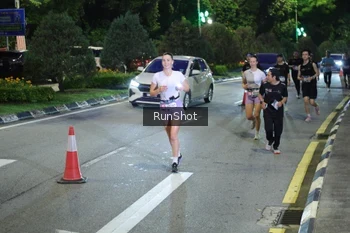 Runner Photo 4245956