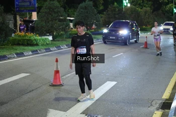 Runner Photo 4245963