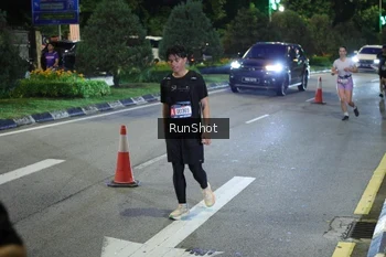 Runner Photo 4245966