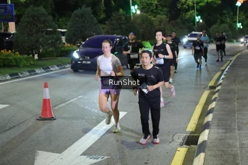 Runner Photo 4245974