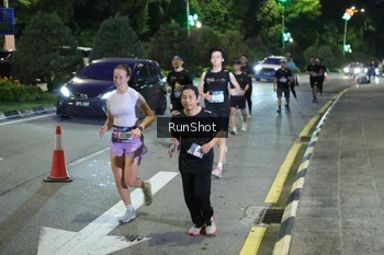 Runner Photo 4245976