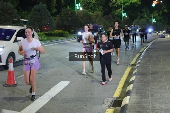 Runner Photo 4245978