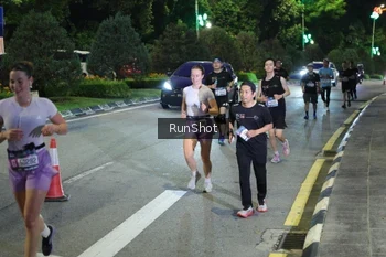 Runner Photo 4245984