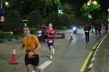 Runner Photo 4245989