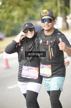 Runner Photo 4245993